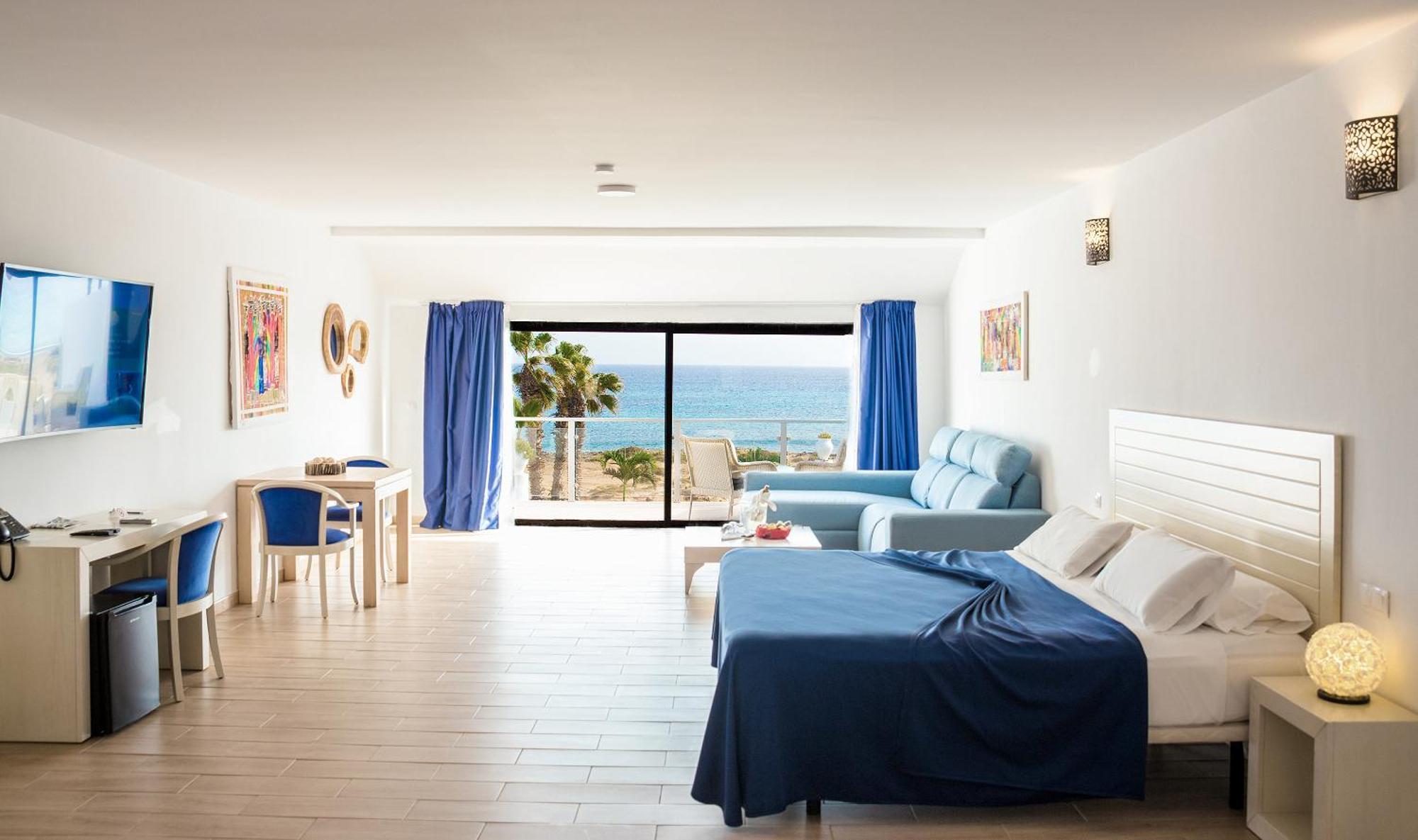 Hotel Livvo Budha Beach Santa Maria Exterior photo
