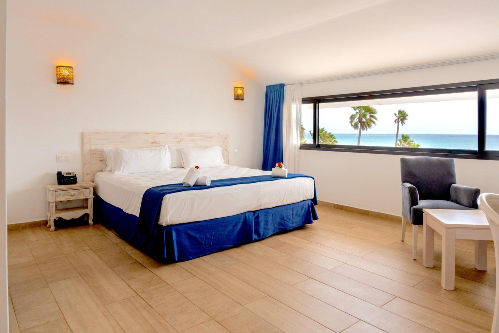 Hotel Livvo Budha Beach Santa Maria Exterior photo