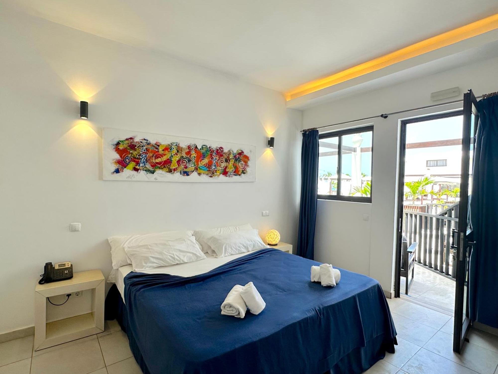 Hotel Livvo Budha Beach Santa Maria Exterior photo