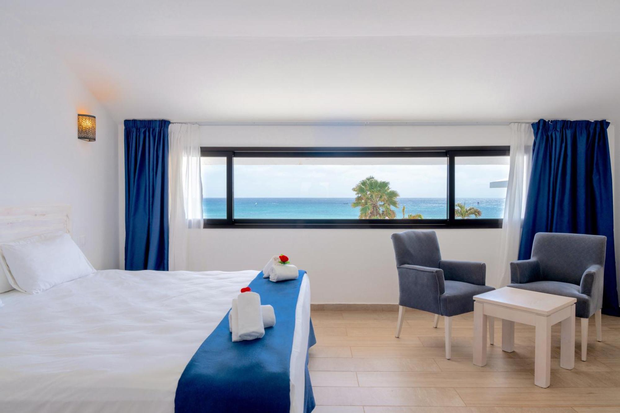 Hotel Livvo Budha Beach Santa Maria Exterior photo