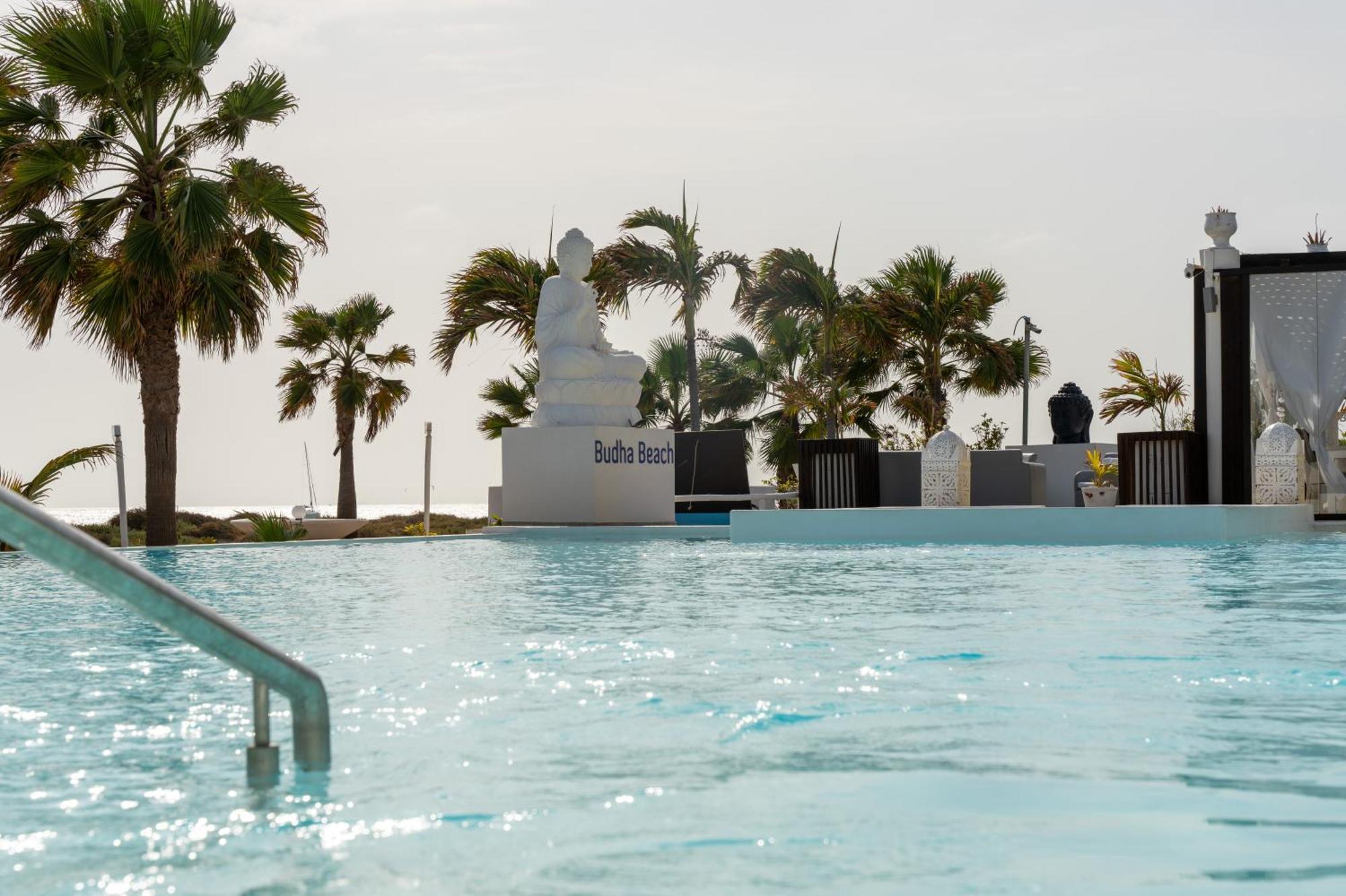 Hotel Livvo Budha Beach Santa Maria Exterior photo