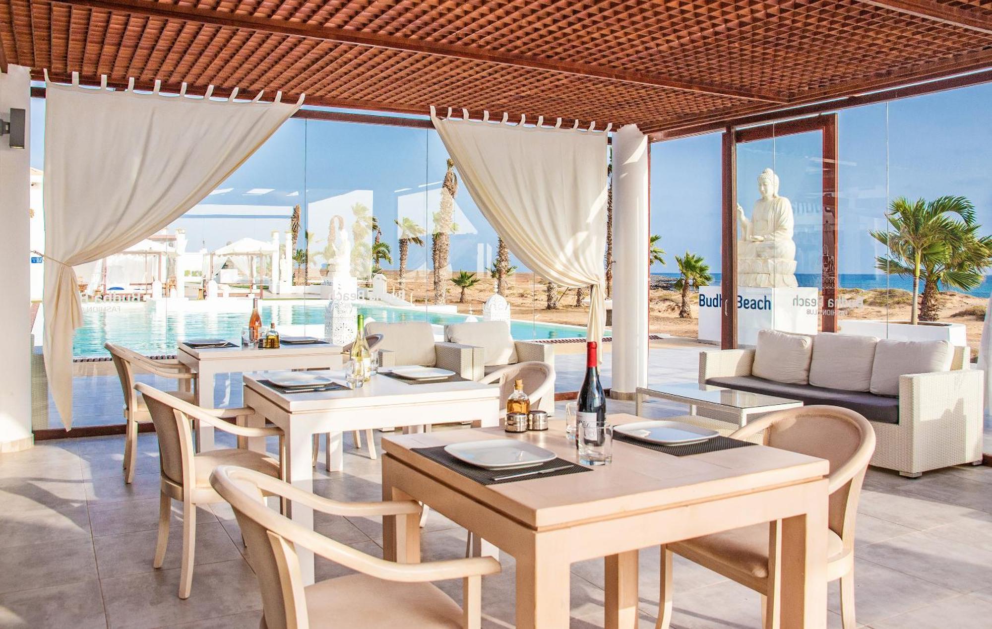 Hotel Livvo Budha Beach Santa Maria Exterior photo