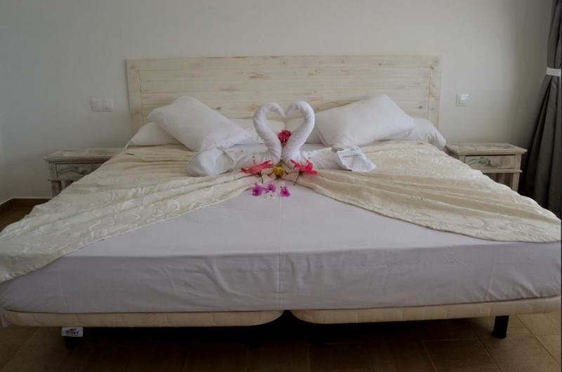Hotel Livvo Budha Beach Santa Maria Room photo